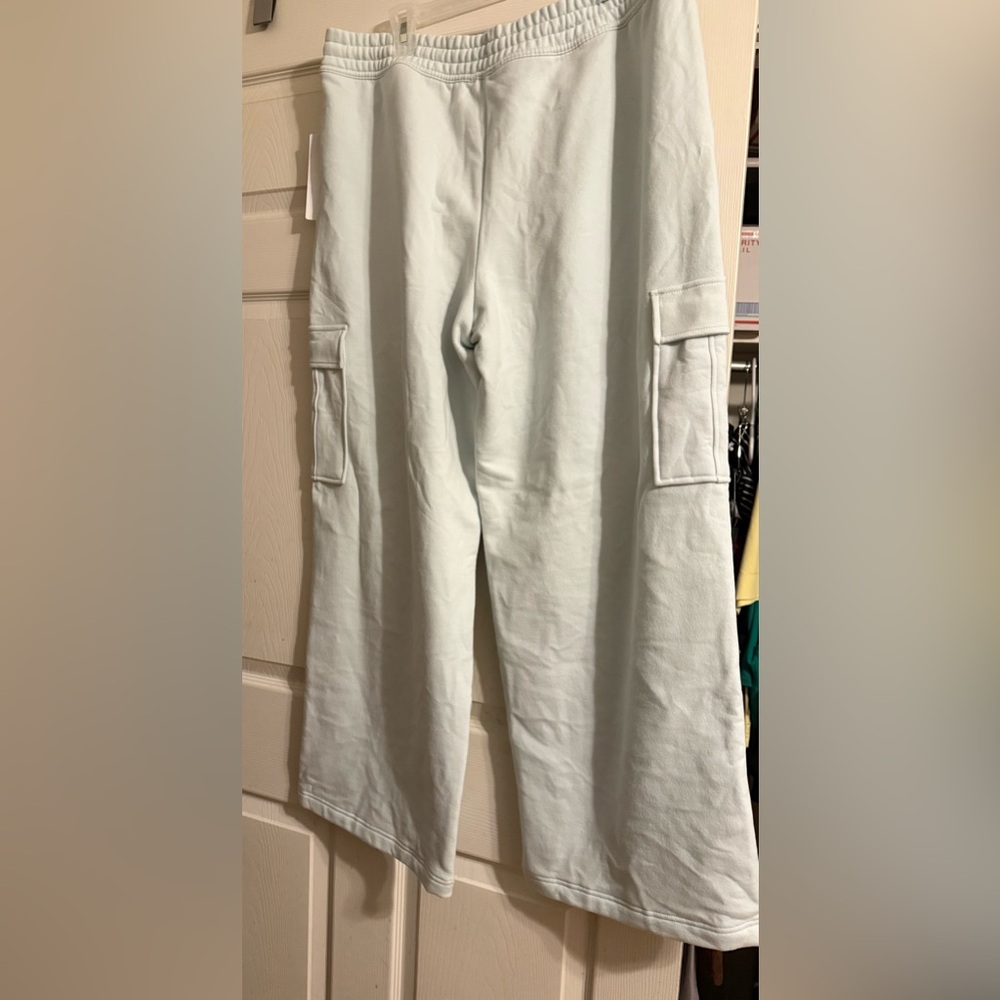 Athleta Easy Fleece Glacier Straight Leg Cargo Pant Jogger - Picture 2 of 5